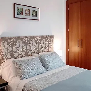elegante-apartamento-con-patio-en-centro-historico.es-andalucia.com/